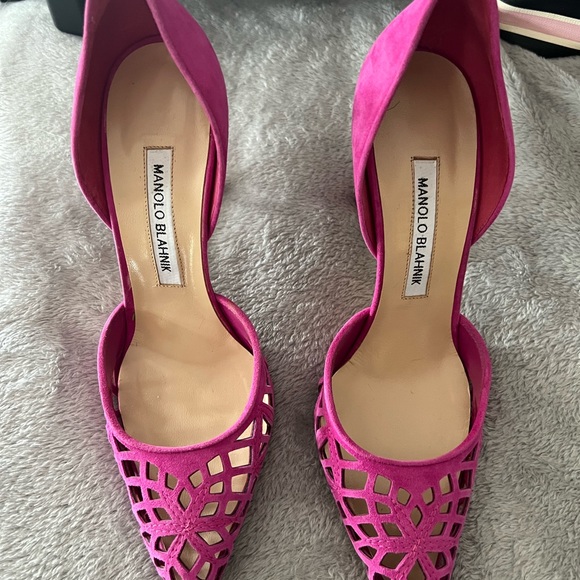 Manolo Blahnik pink cut out pumps size 38 - Picture 2 of 6